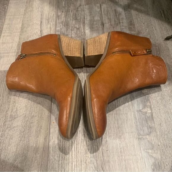 Frye heeled Booties size 8 m leather upper wooden heel - Picture 3 of 10